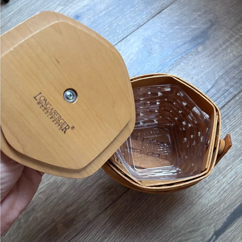 Longaberger Handwoven Lidded Basket Handle Liner Insert Cottage Kitchen Decor